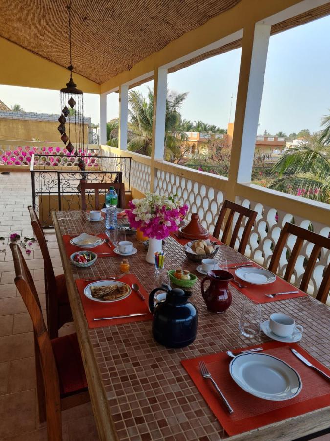 Bed and Breakfast Le Souimanga Bleu Saly Exteriér fotografie