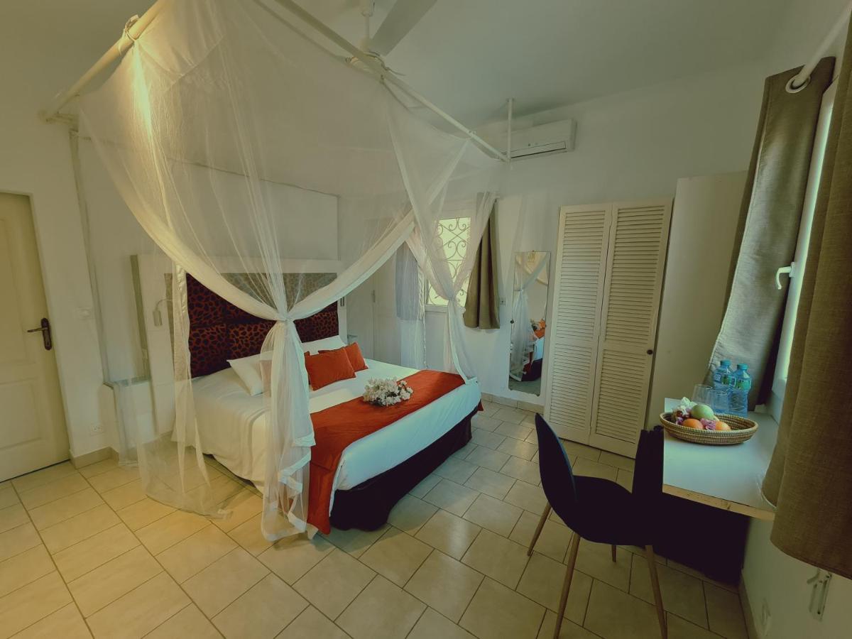 Bed and Breakfast Le Souimanga Bleu Saly Exteriér fotografie