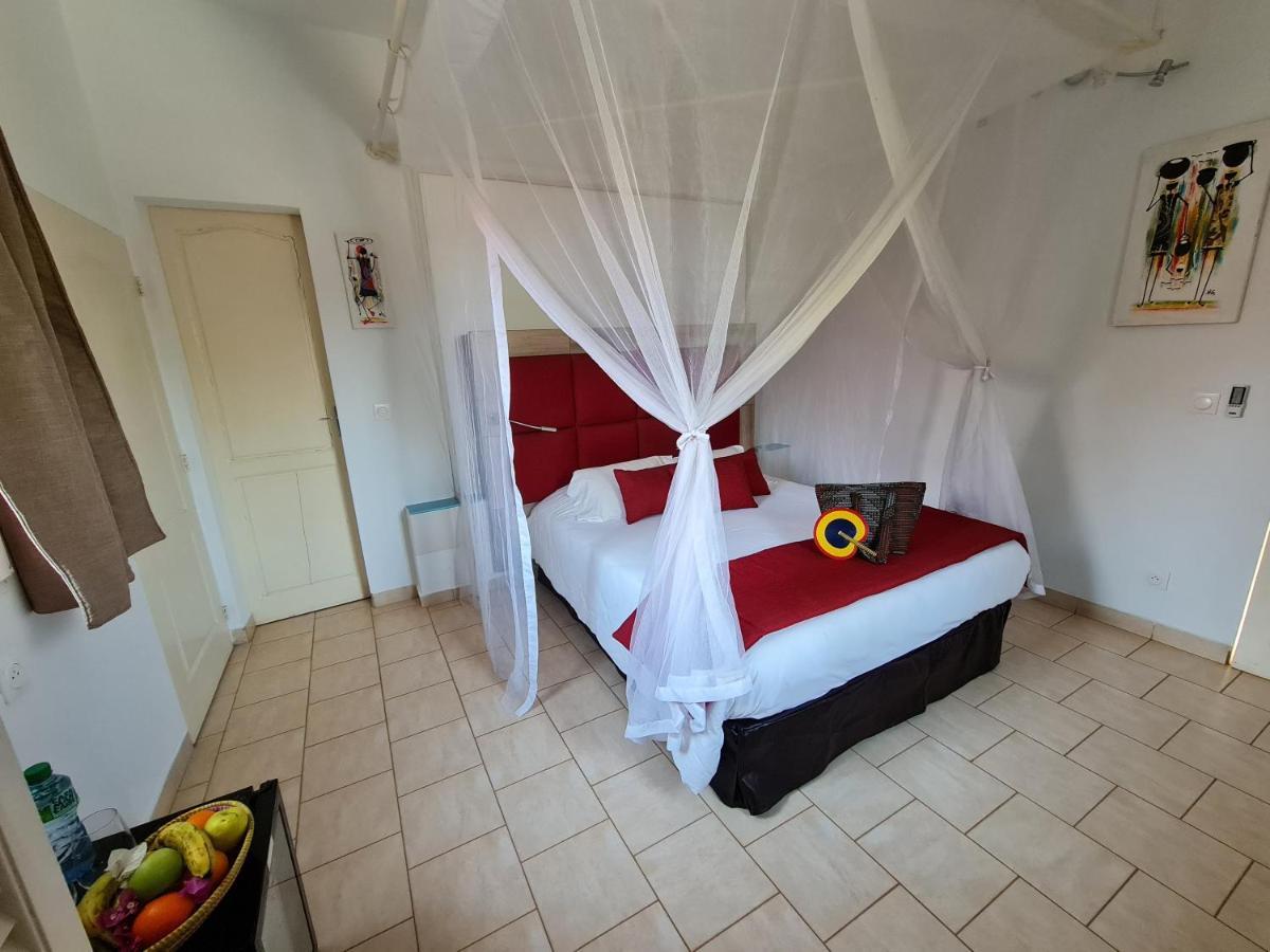 Bed and Breakfast Le Souimanga Bleu Saly Exteriér fotografie