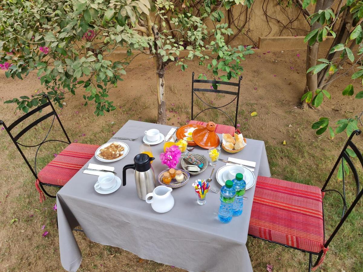 Bed and Breakfast Le Souimanga Bleu Saly Exteriér fotografie