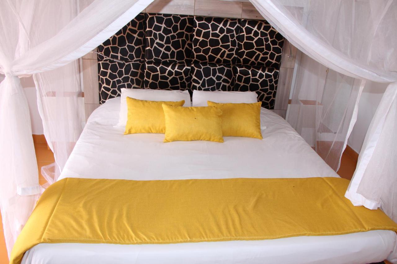 Bed and Breakfast Le Souimanga Bleu Saly Exteriér fotografie
