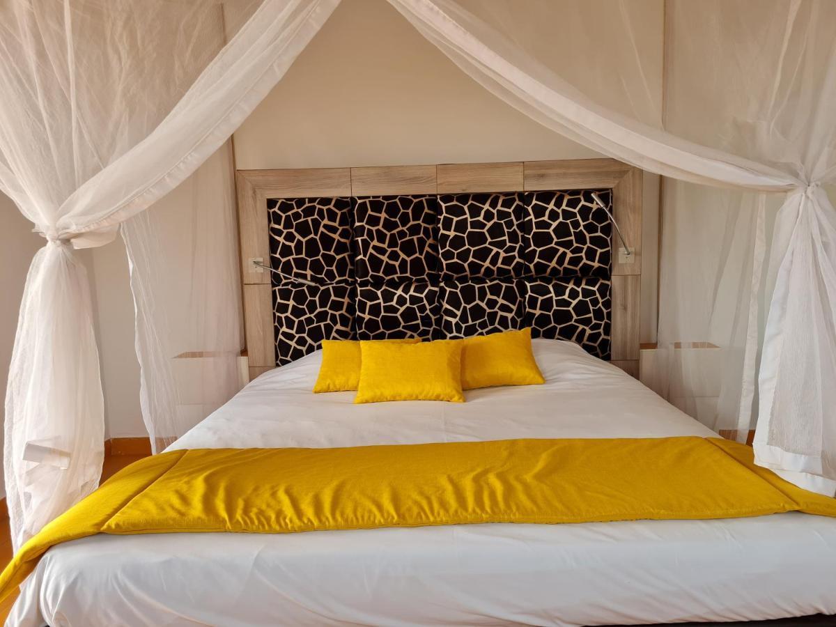 Bed and Breakfast Le Souimanga Bleu Saly Exteriér fotografie