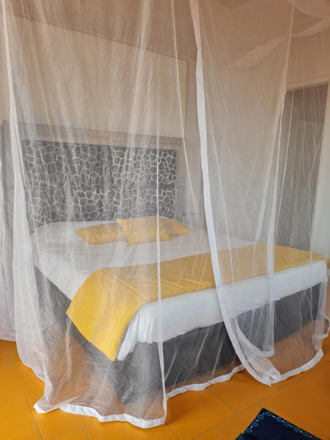 Bed and Breakfast Le Souimanga Bleu Saly Exteriér fotografie