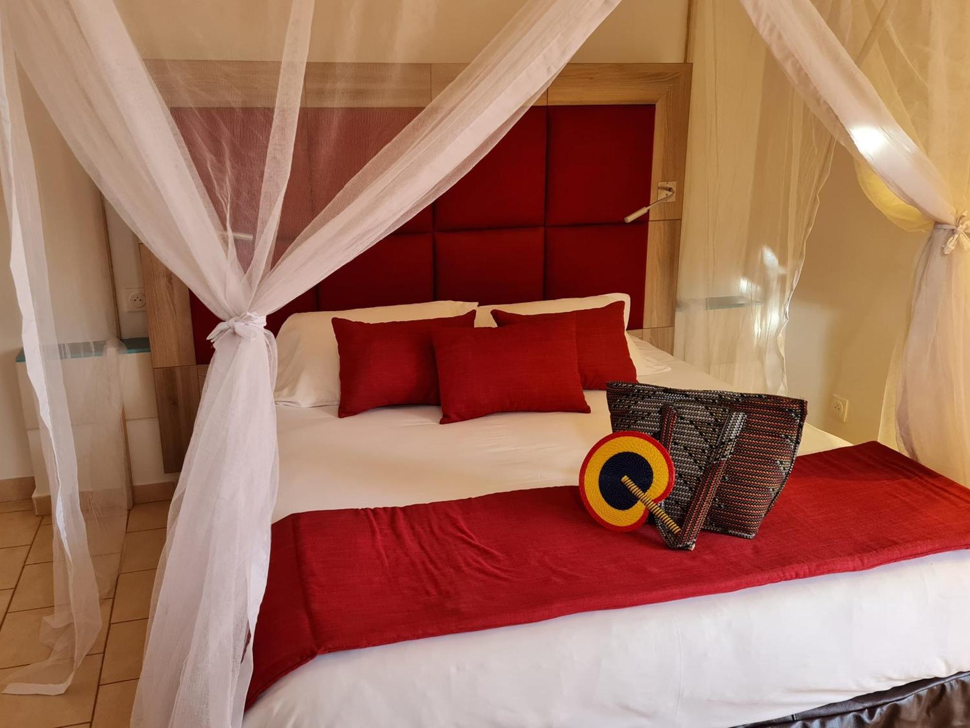 Bed and Breakfast Le Souimanga Bleu Saly Pokoj fotografie